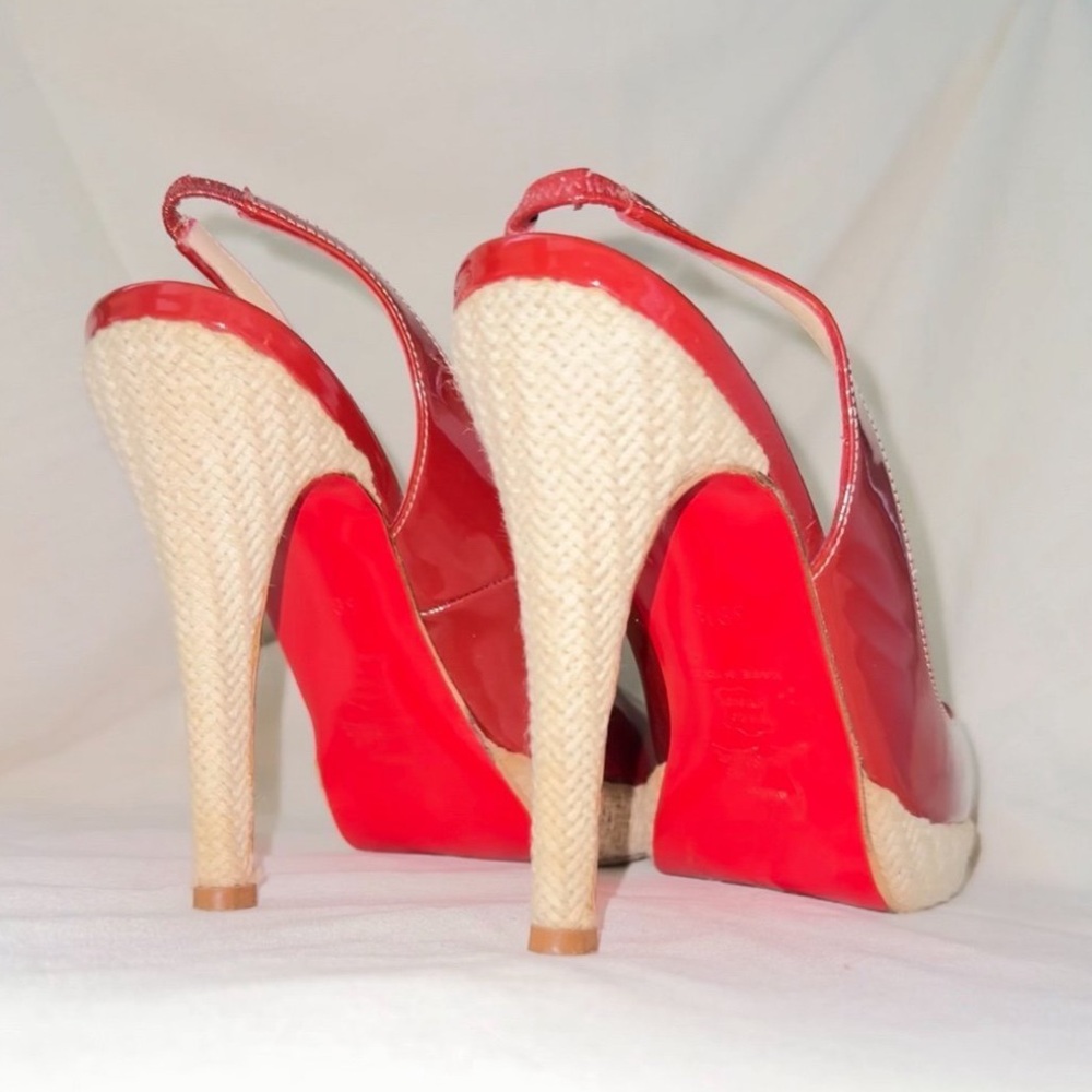 38 1/2 Christian Louboutin Women's Red Courts